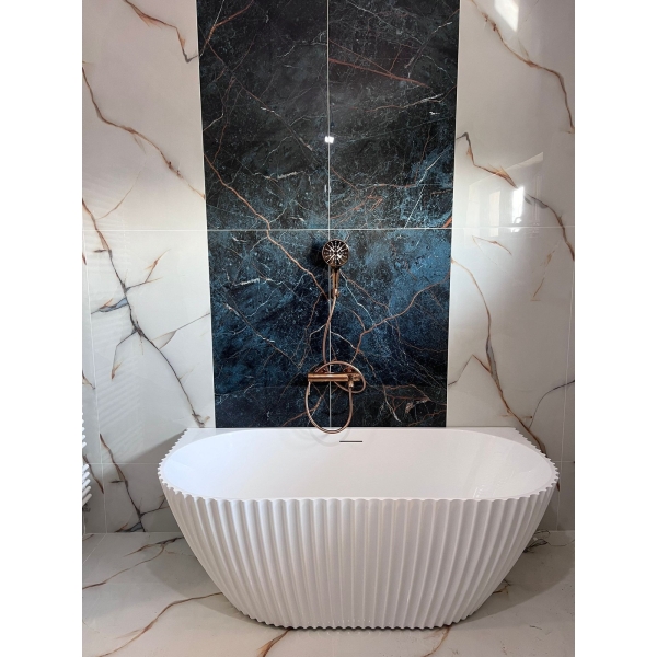 Cada Freestanding Pearl Riflata Alba